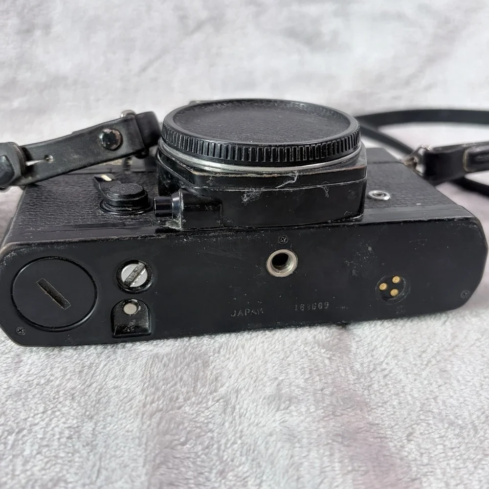 Yashica‎ FR1 35mm SLR Film Camera Body C/Y Mount Untested Japan Vintage